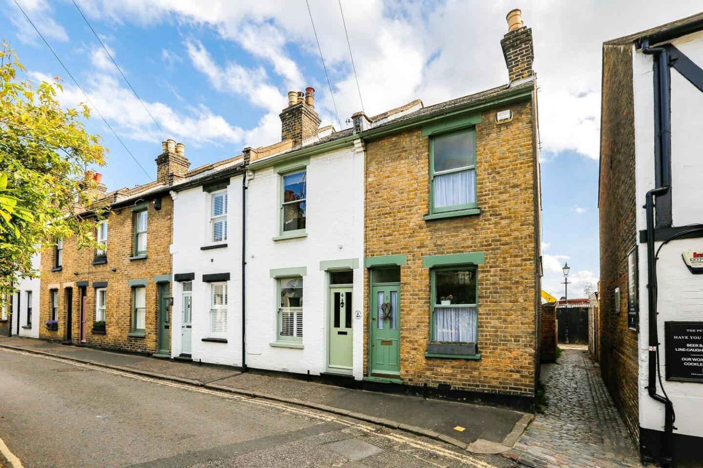 Pass The Keys Stunning Cottage In The Heart Of Old Leigh Southend-on-Sea Exterior photo