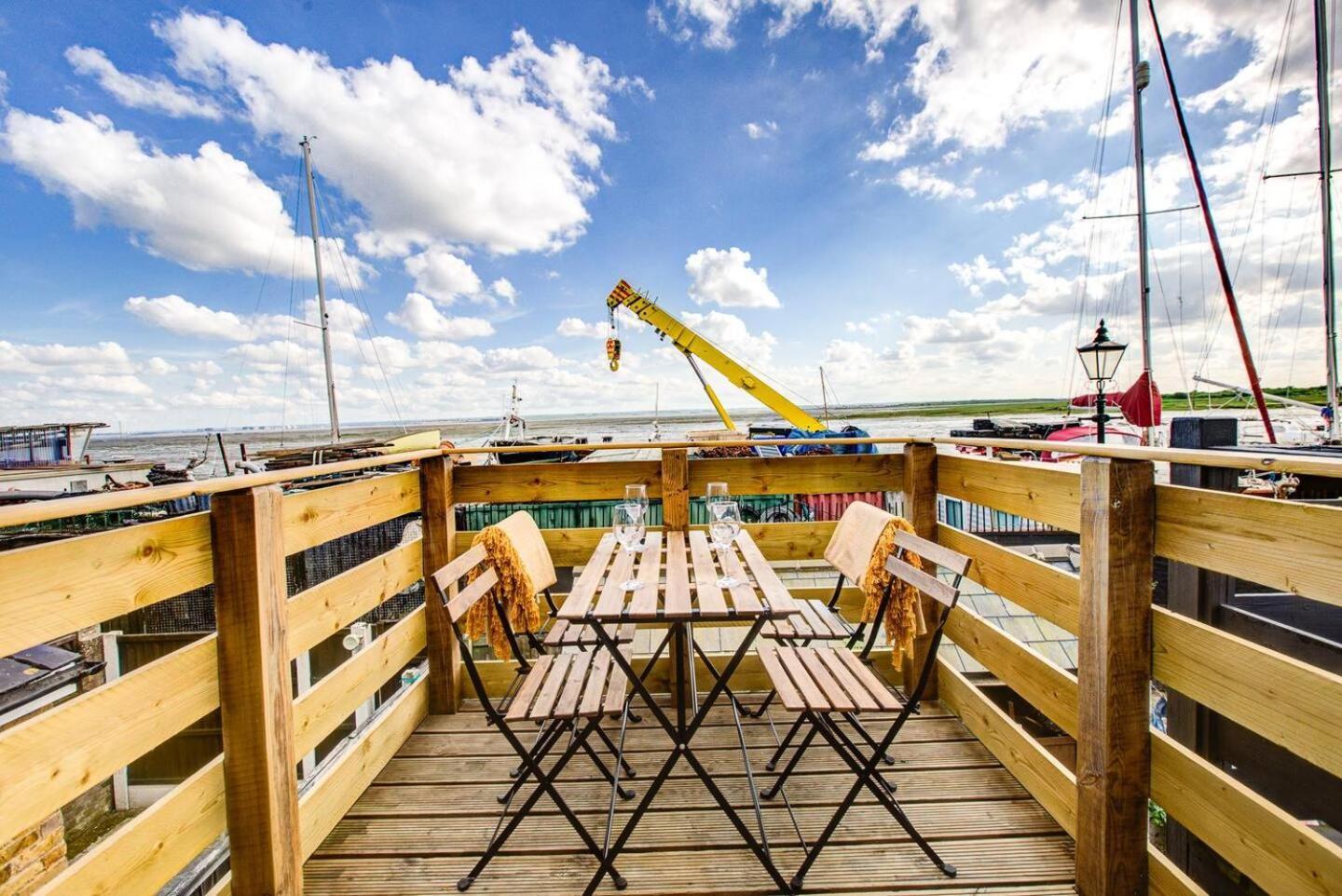 Pass The Keys Stunning Cottage In The Heart Of Old Leigh Southend-on-Sea Exterior photo